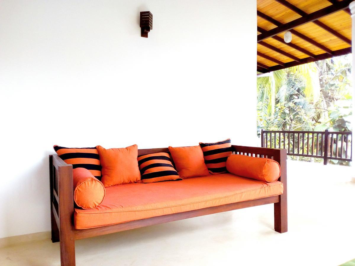 Sleepy Head Guesthouse Unawatuna Buitenkant foto