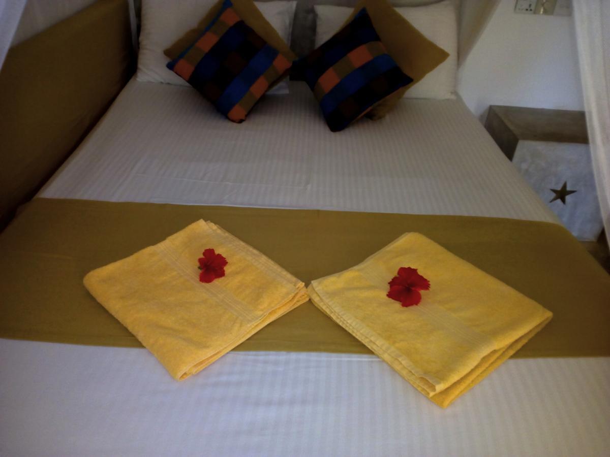 Sleepy Head Guesthouse Unawatuna Buitenkant foto
