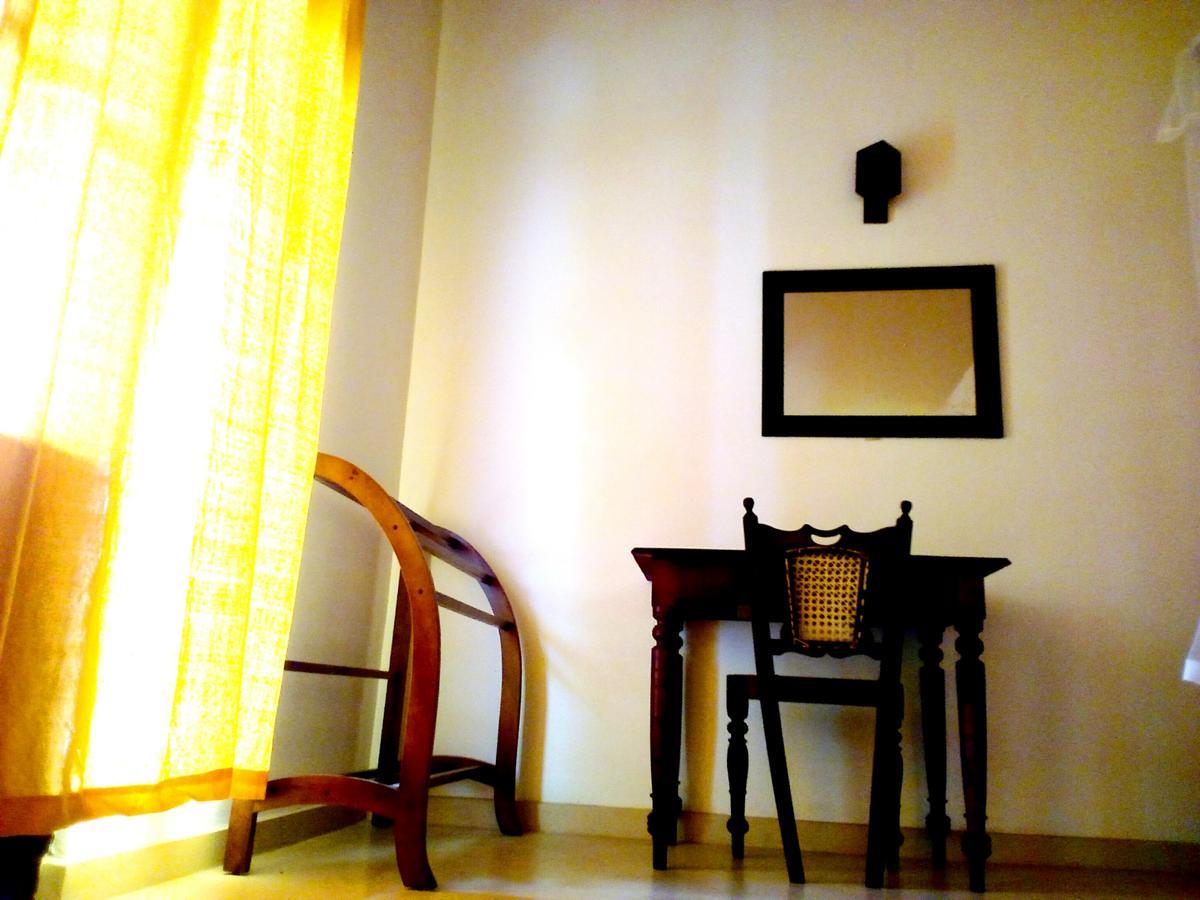 Sleepy Head Guesthouse Unawatuna Buitenkant foto