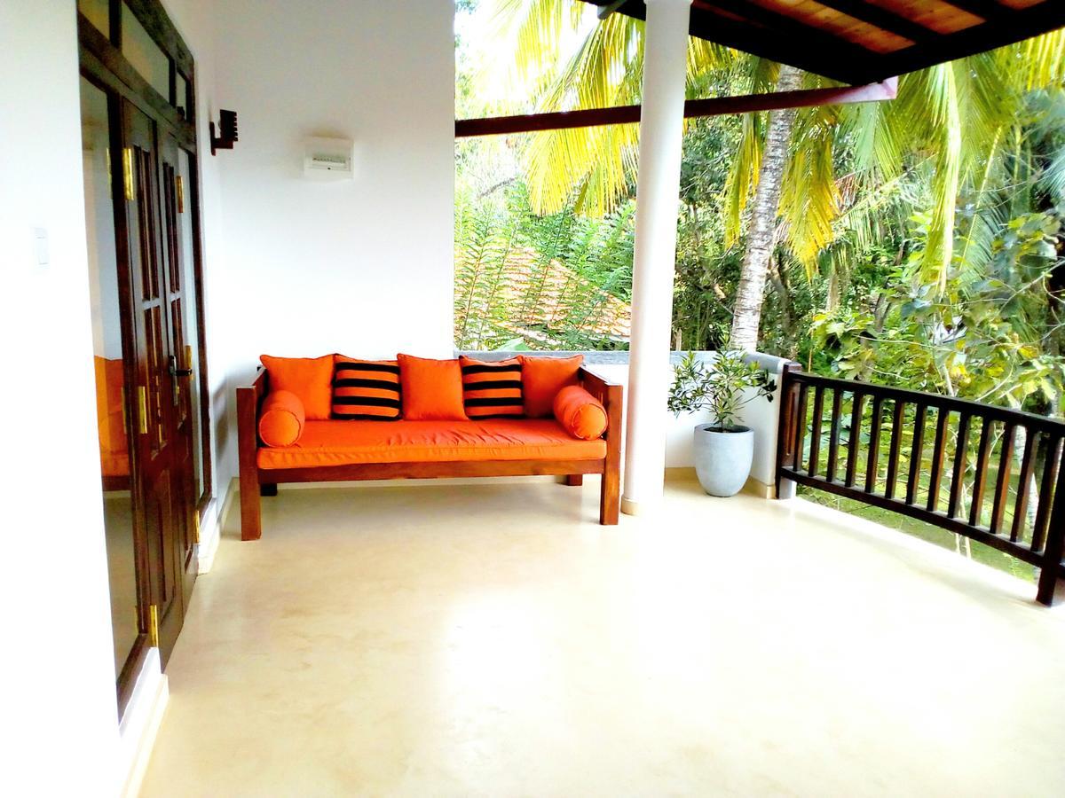 Sleepy Head Guesthouse Unawatuna Buitenkant foto