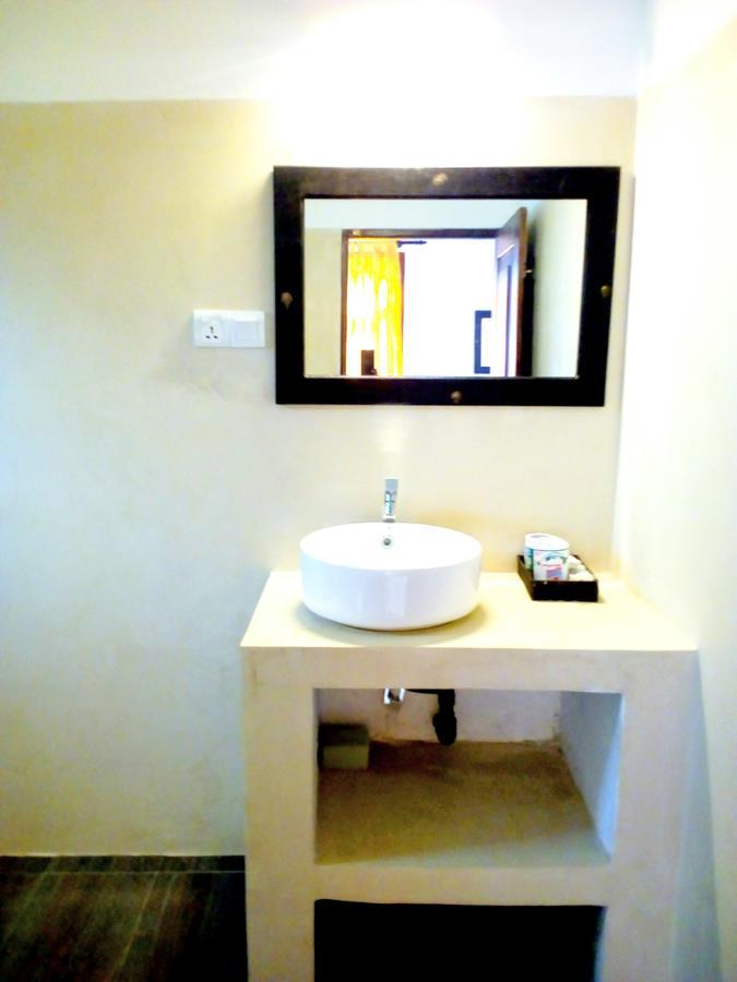 Sleepy Head Guesthouse Unawatuna Buitenkant foto