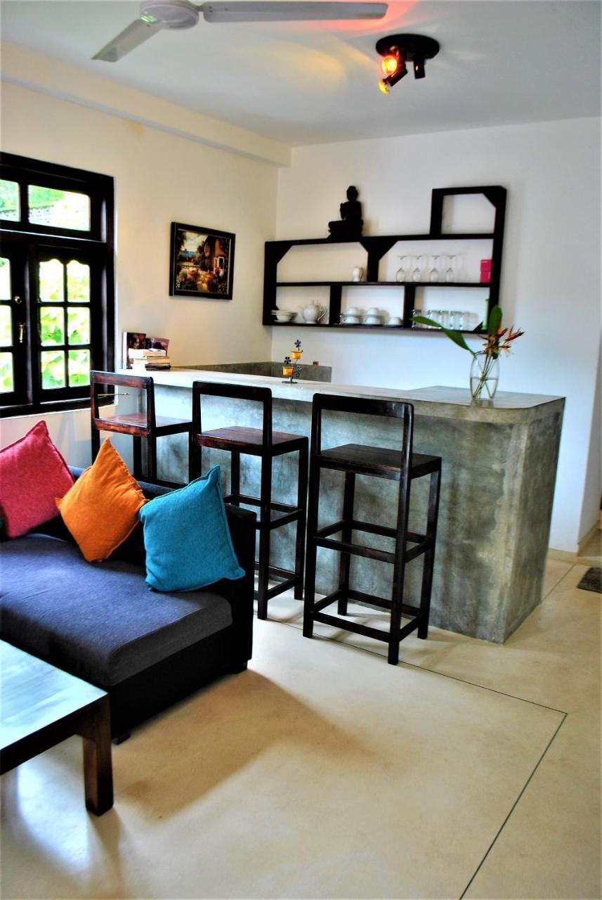 Sleepy Head Guesthouse Unawatuna Buitenkant foto